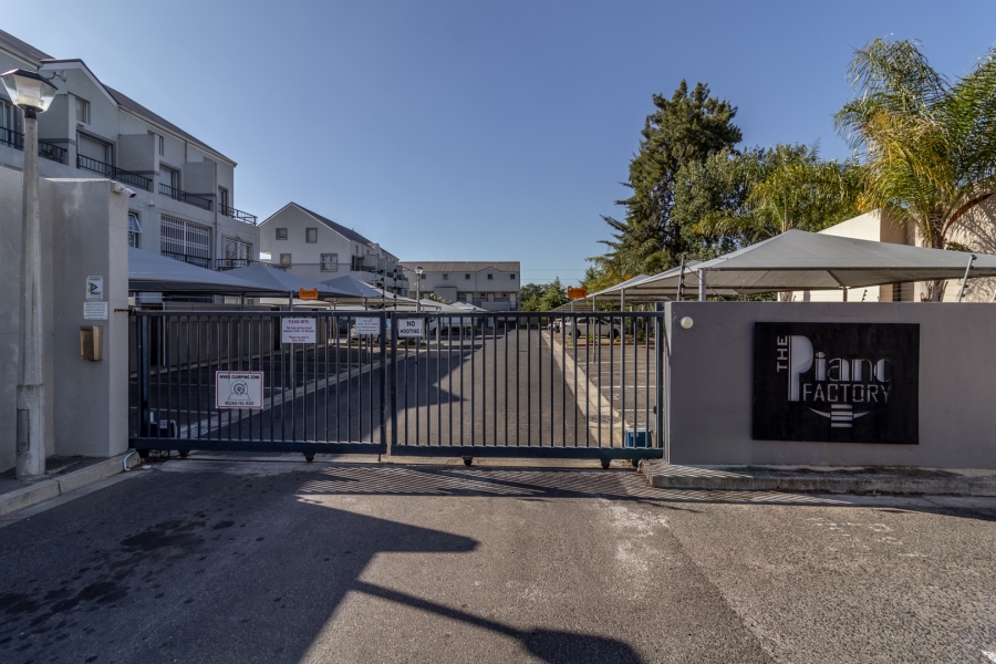 1 Bedroom Property for Sale in Wellington Central Western Cape